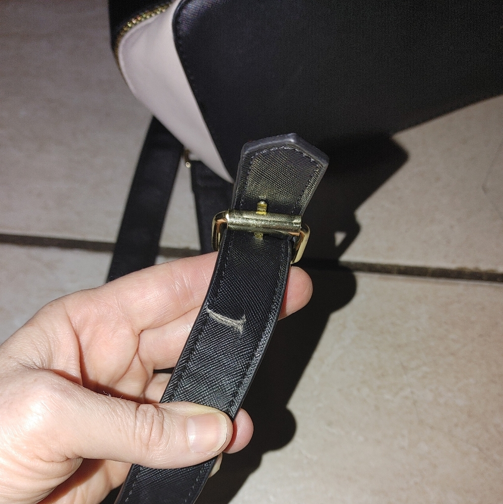 Steve Madden Convertible Backpack to Crossbody. - Picture 7 of 8